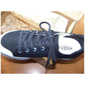 Keen black canvas shoes - new in box